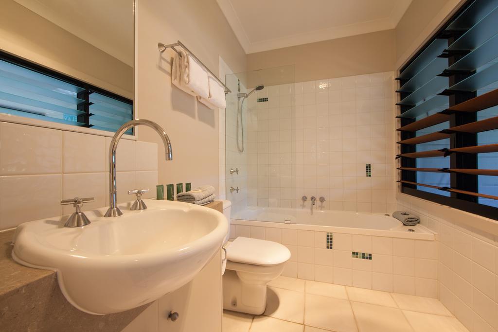 Cavvanbah Beach House Byron Bay Extérieur photo
