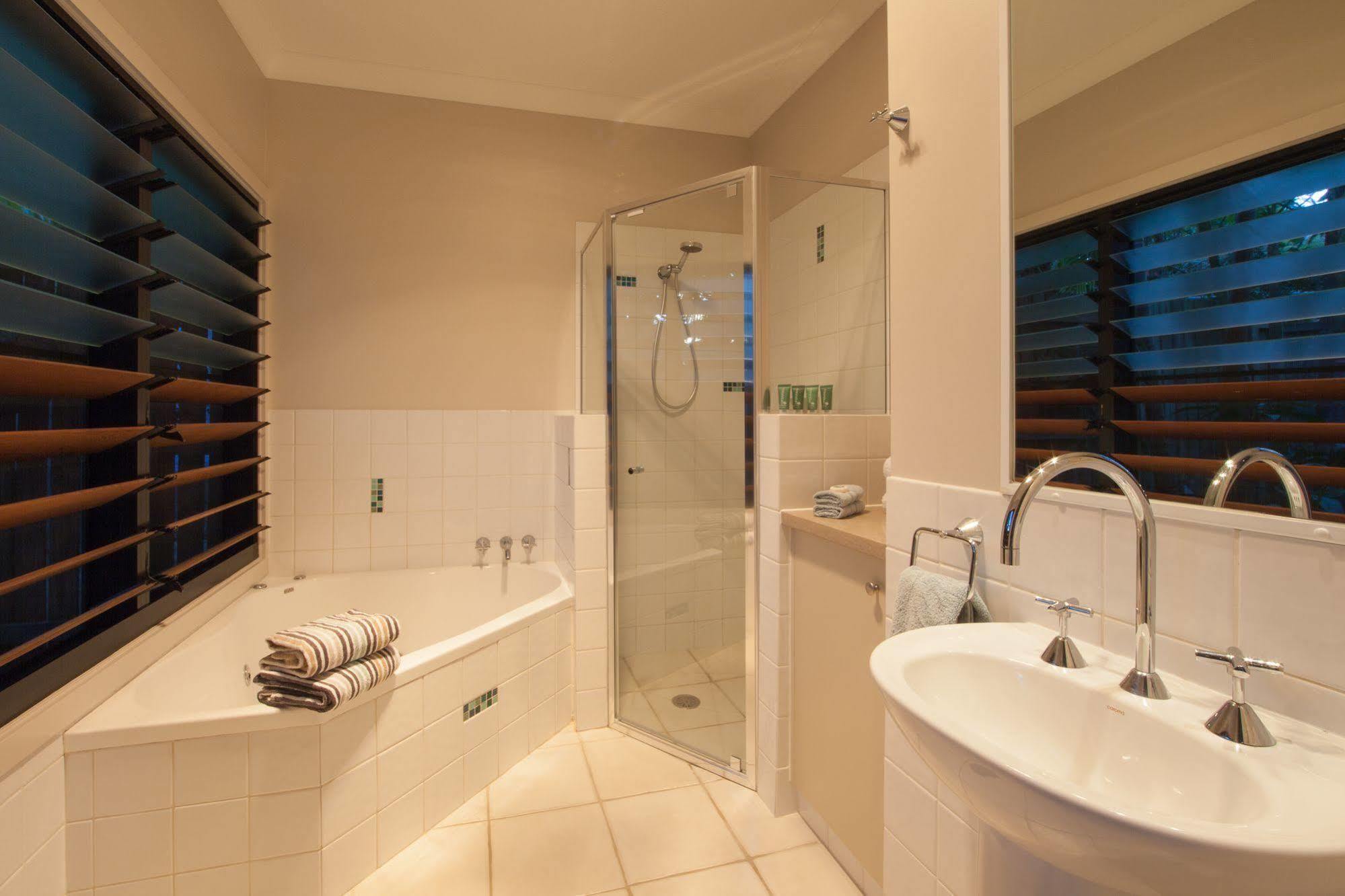 Cavvanbah Beach House Byron Bay Extérieur photo